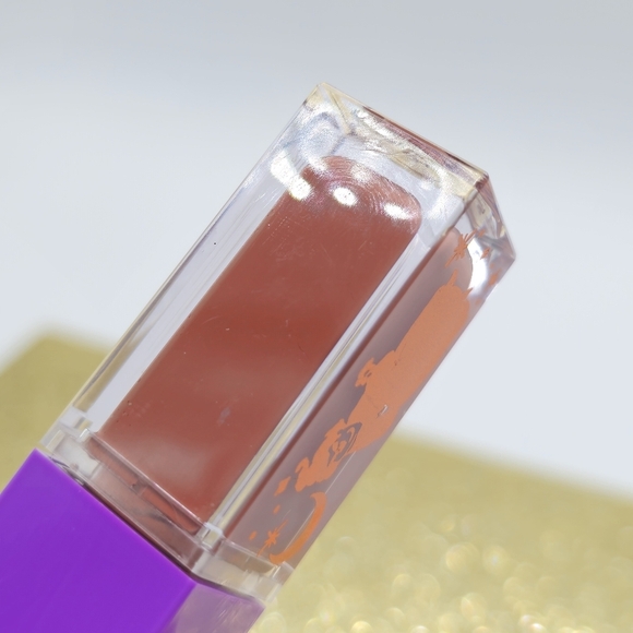 Colourpop x Hocus Pocus Calming Circle Fresh Kiss Lip Creme - Picture 4 of 4